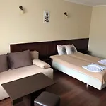 Ваканционно селище Varbaka 2*
